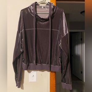 Alo Yoga Velvet Top - Large